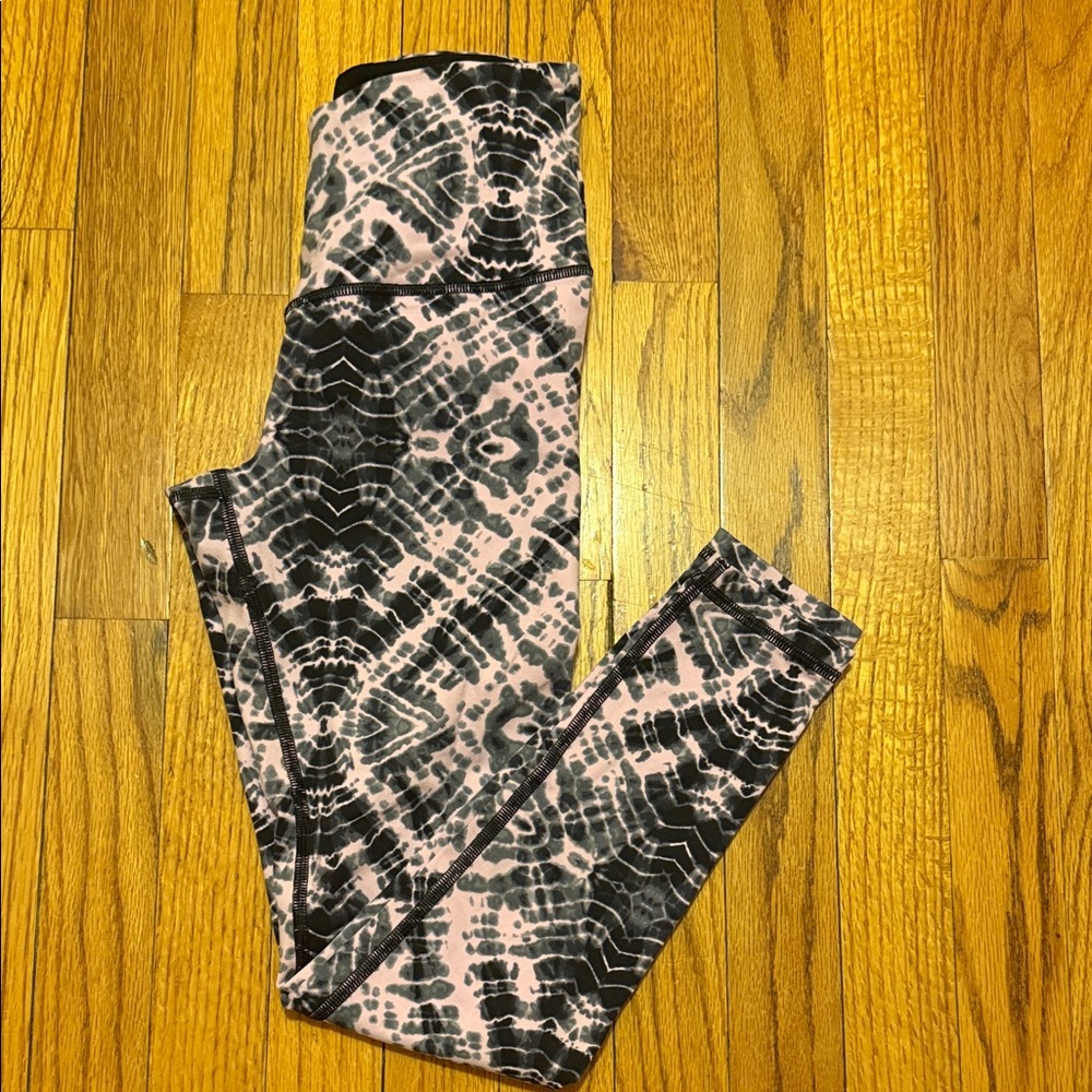 Victoria's Secret Black and Pink Patterned Leggings